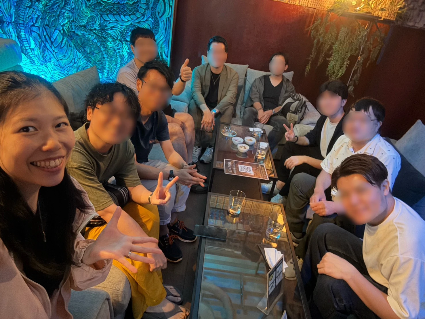 MINGLEの友活カフェ会で交流する参加者